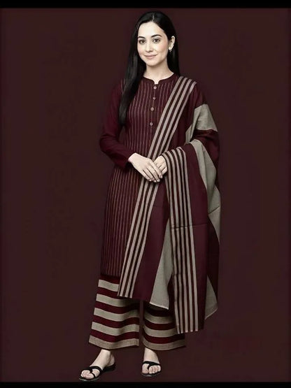 3 Pcs Women's Unstitched Printed Suit