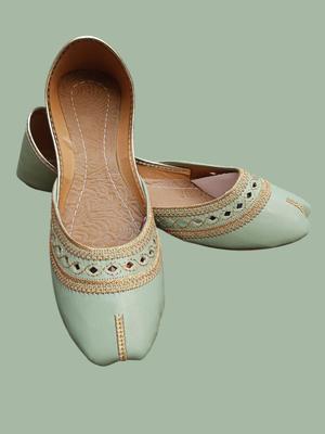 Stylish Women's leather Khussa with Thread Work - 1 Pair